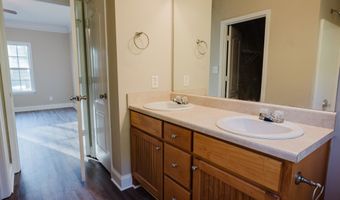 108 Bradley Cir, Barnesville, GA 30204