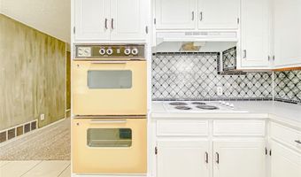 2810 Robertson Dr, Abilene, TX 79606