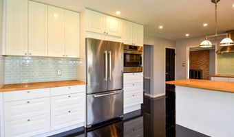 9309 REEF Ct, Alexandria, VA 22309