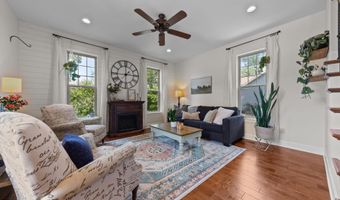 105 Bree Ct, Aberdeen, NC 28315