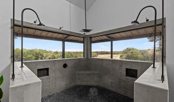 707 Wells Ln, Weatherford, TX 76085