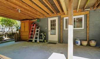 3536 N DICKERSON St, Arlington, VA 22207