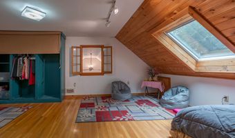 68 Merrimack Rd, Amherst, NH 03031