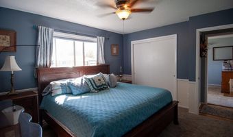 922 ARAPAHO St, Cheyenne, WY 82009