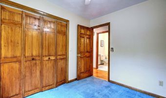 6 Birch St, Johnston, RI 02919