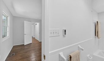 331 Wildforest Dr, Ballwin, MO 63011