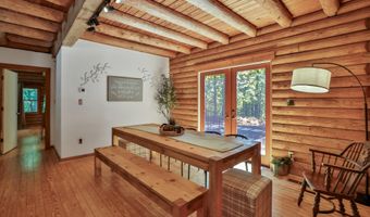 21663 OATLANDS Rd, Aldie, VA 20105