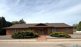 2400 W Loma Dr, Artesia, NM 88210