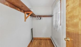 73 Grandview Dr, Cumberland, RI 02864