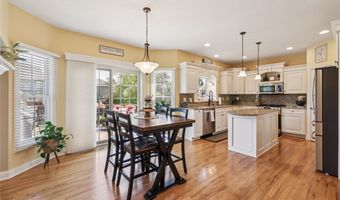 211 SW Stonegate Dr, Ankeny, IA 50023