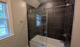 1 Brimstone Hill Rd, Amherst, NH 03031