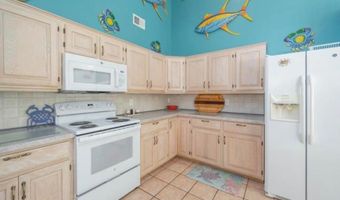 141 8th St, Avalon, NJ 08202