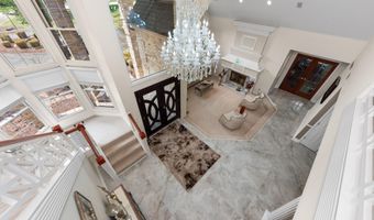 2086 Valleyview Dr, Ann Arbor, MI 48105