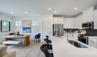 61 Shay St, Angier, NC 27501