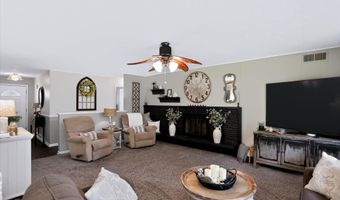 2812 Greenbriar Rd, Anderson, IN 46011