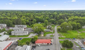 10 N Main St, Arab, AL 35016