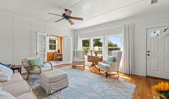 145 Bay Ave, Apalachicola, FL 32320