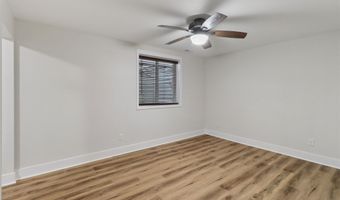 920 NE 49th St, Ankeny, IA 50021