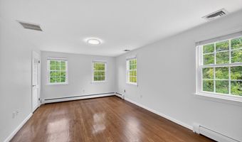 19 Tilton Ln, Andover, MA 01810