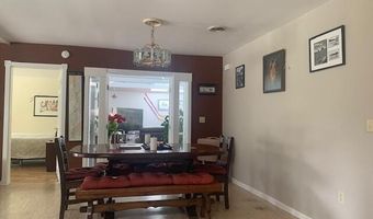 48 13th St, Bangor, ME 04401