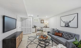 3119 N Farmcrest Dr, Amberley, OH 45213