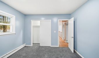 4 Rainbow Trl, Alloway, NJ 07422