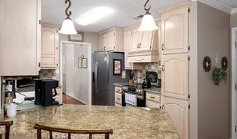 140 GREENFIELD Ln, Alabaster, AL 35007