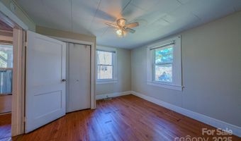 111 Le-An-Hurst Rd, Asheville, NC 28803