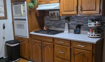 90 DEARMANVILLE Dr, Anniston, AL 36207