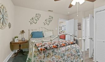 211 S Wickham St, Alvord, TX 76225