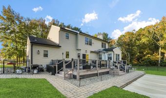 9 WOODFIELD Ln, Allentown, NJ 08501