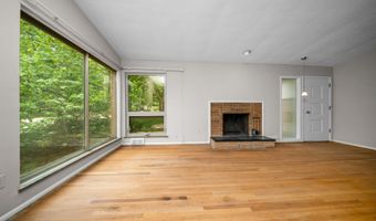 2125 Needham Rd, Ann Arbor, MI 48104
