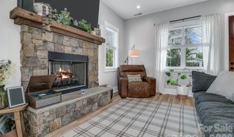 20 Phillip Ln, Arden, NC 28704