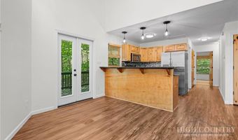 830 W Tweetsie Ln, Banner Elk, NC 28604