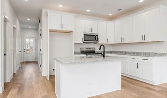 338 Legends Cir, Baxter, TN 38544