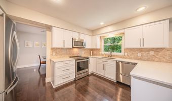 3085 N Foxridge Ct, Ann Arbor, MI 48105