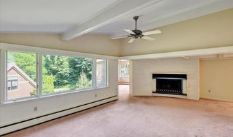 73 South St, Burlington, VT 05401