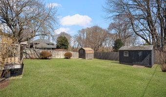 292 Boulevard, Middletown, RI 02842