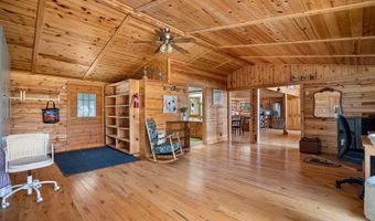22 CR 2082, Alpine, AZ 85920