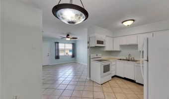 1049 APOLLO BEACH Blvd D, Apollo Beach, FL 33572