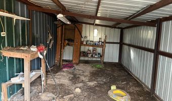 305 NW 3rd St, Antlers, OK 74523