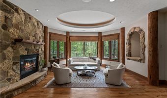 805 Cascades Dr, Aurora, OH 44202