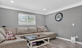 426 N Main St, Almont, MI 48003