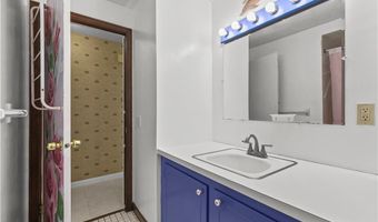 38 Greenwood Rd, North Kingstown, RI 02852