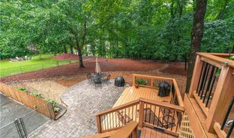 3609 Hermitage Dr, Berkeley Lake, GA 30096