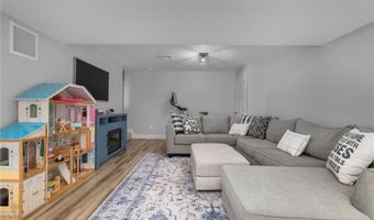 290 Station St, Coventry, RI 02816