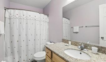 9112 Lakehurst Dr, Anchorage, AK 99502