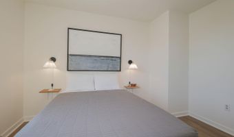 128 N Rhode Island Ave, Atlantic City, NJ 08401
