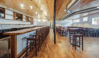 126 Main St, Bay St. Louis, MS 39520