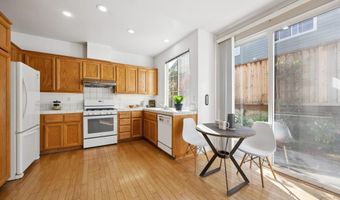 15 Mcdonnel Rd, Alameda, CA 94502